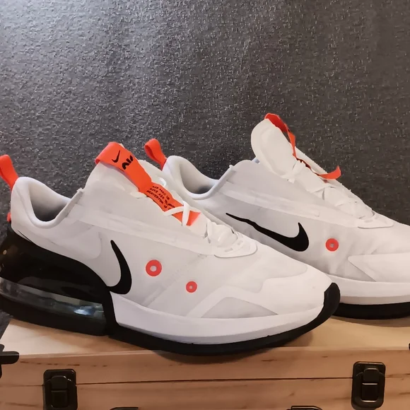 Nike Women's Air Max Up, Size 11.5 - Picture 3 of 10